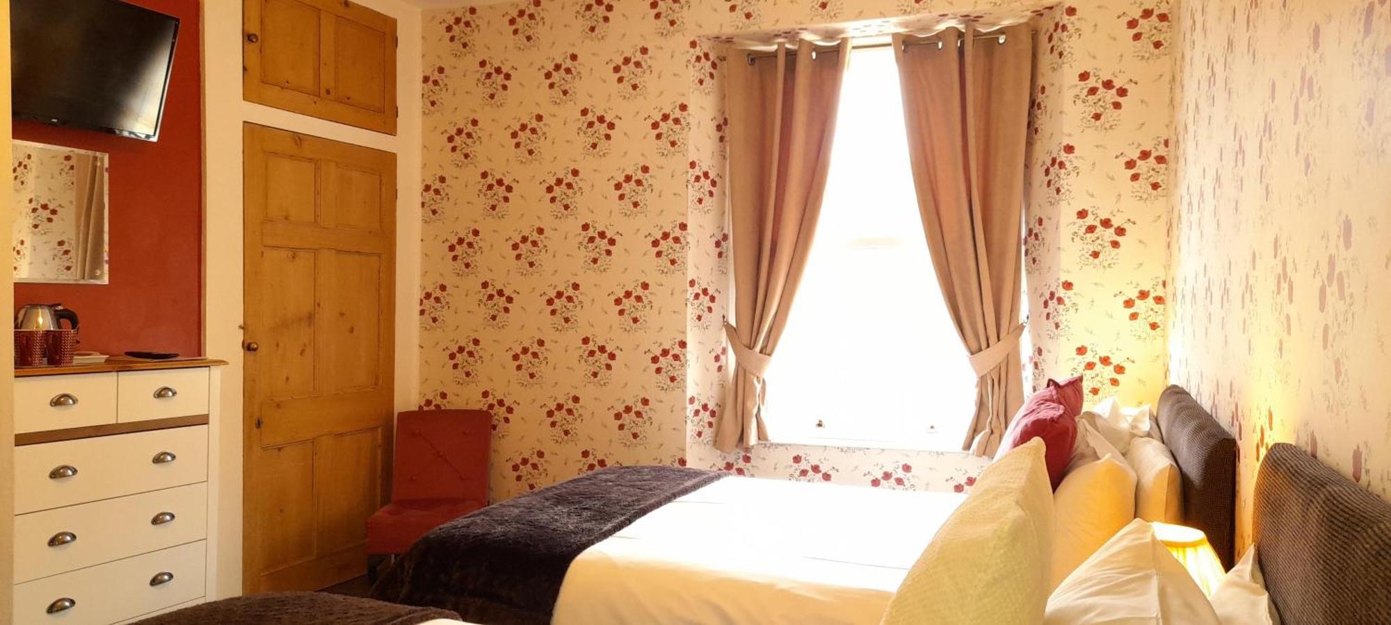 Saffron House Panzió Combe Martin Kültér fotó